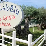 Apartment Lido Blu - Beachfront & Lido di Camaiore