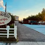 Lido Blu - Beachfront & Apartment *
