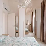Lido Blu - Beachfront & Apartment Lido di Camaiore
