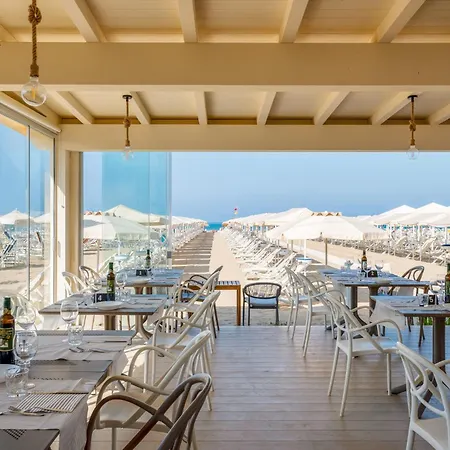 Apartment Lido Blu - Beachfront & Lido di Camaiore